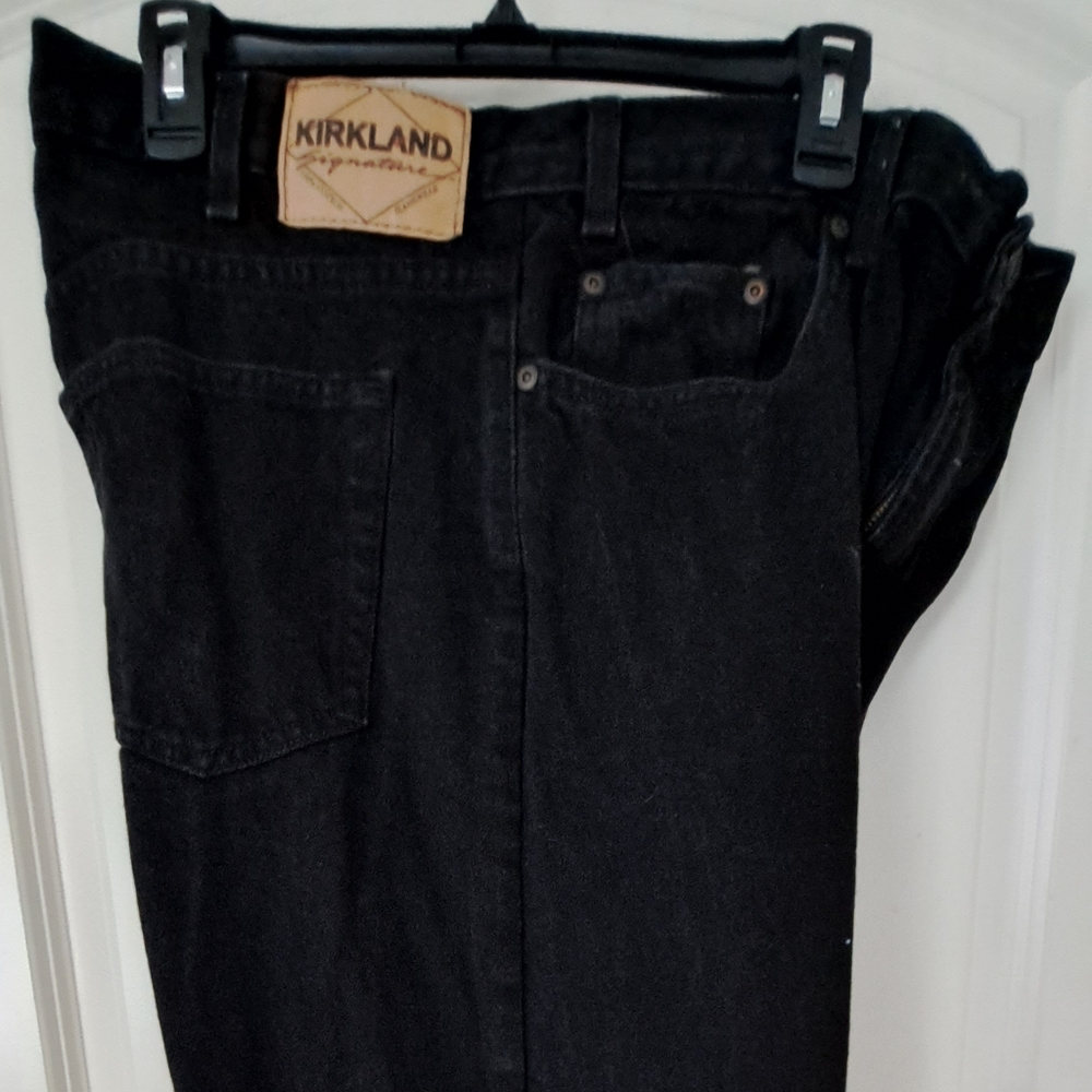 Kirkland black jeans 38x32